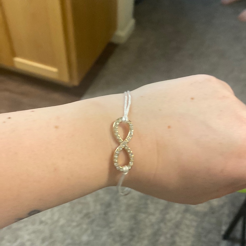 Bracelet - Picture 1 of 1